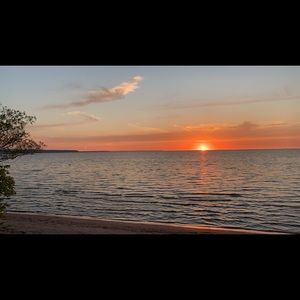 Meet your Posher, Adina